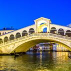 rialto bridge in venice - italy Von fottoo