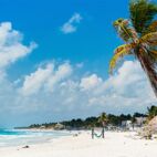 Beautiful Caribbean coast in Tulum Mexico Von BlueOrange Studio